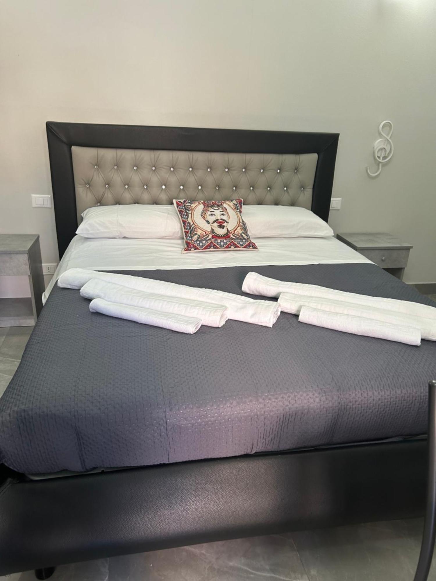 Apartamento Fanale House CTA Exterior foto