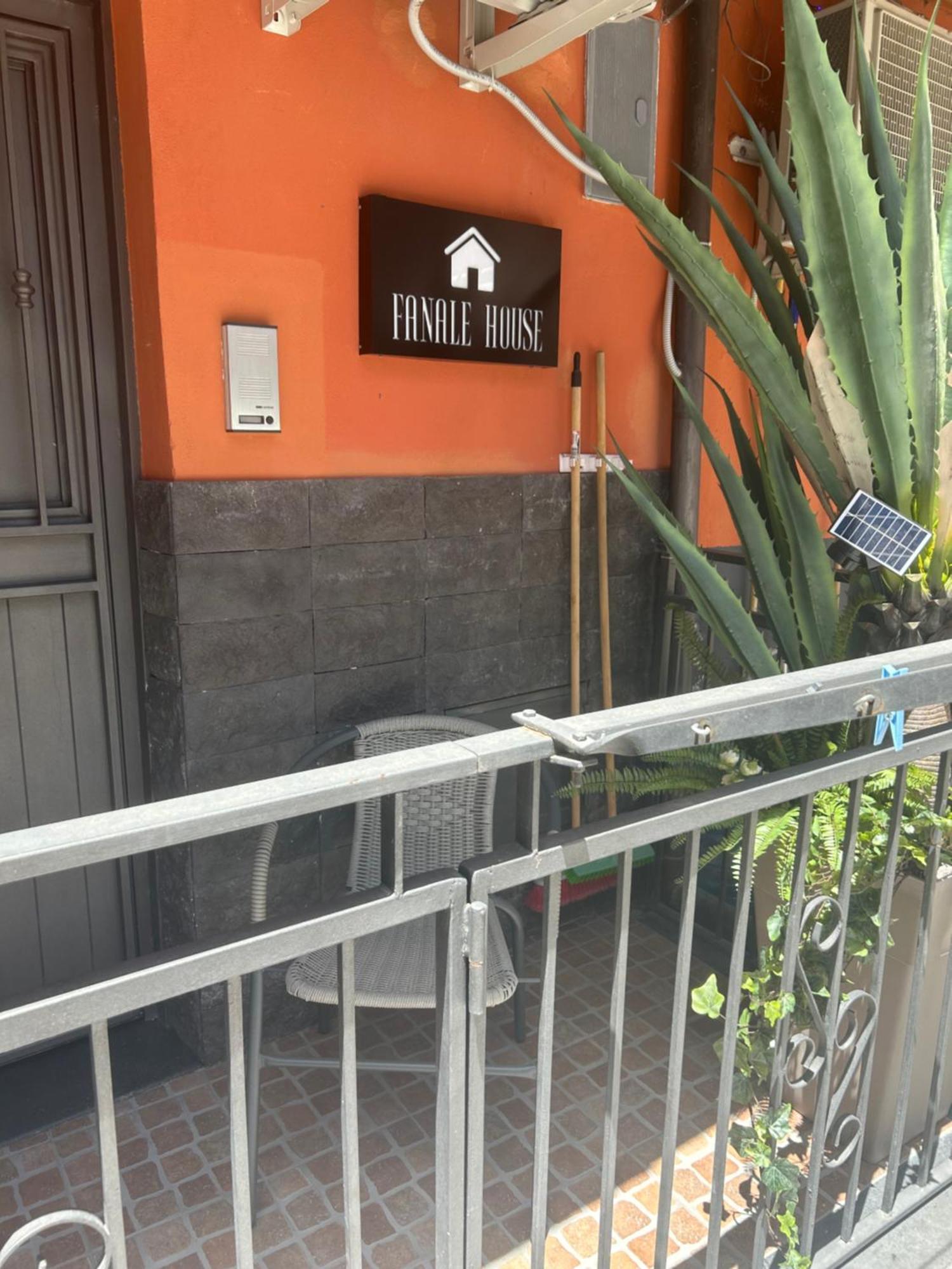 Apartamento Fanale House CTA Exterior foto