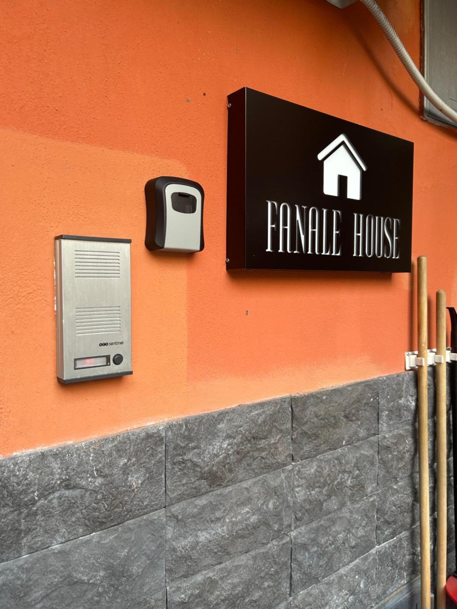 Apartamento Fanale House CTA Exterior foto